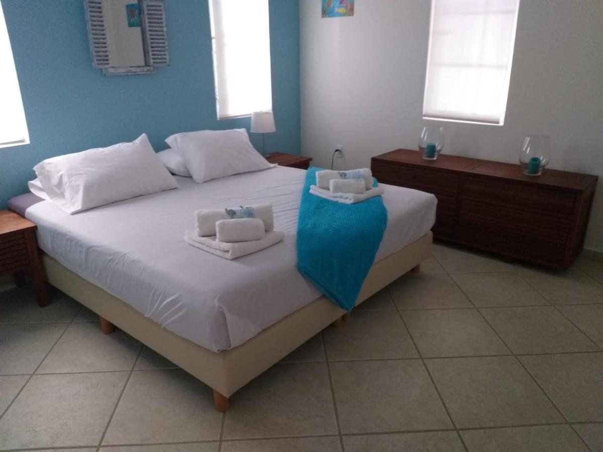 Villa Olivia Poolside Кралендижк Екстериор снимка
